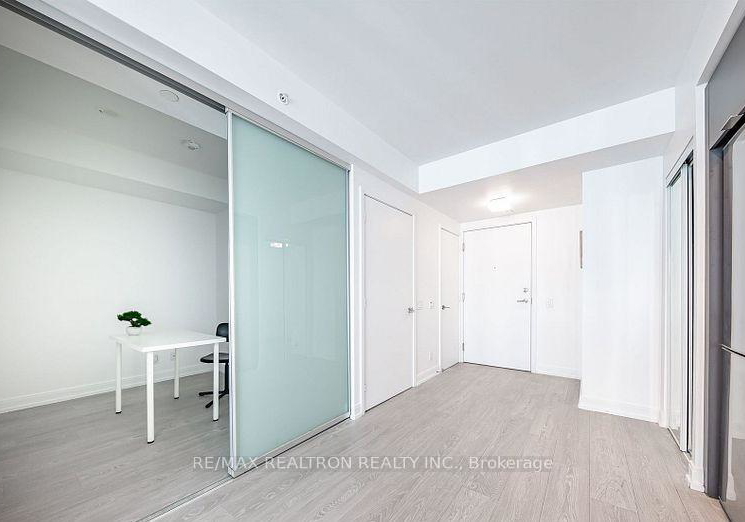 181-dundas-street-e-toronto-toronto-ontario-c13576356