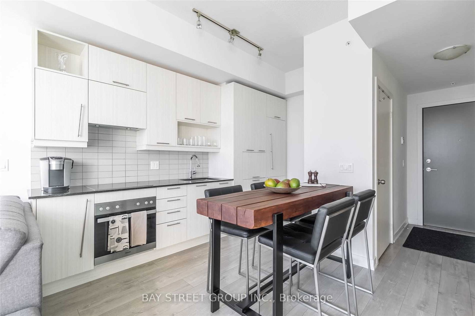 30-nelson-street-e-toronto-toronto-ontario-c13576374