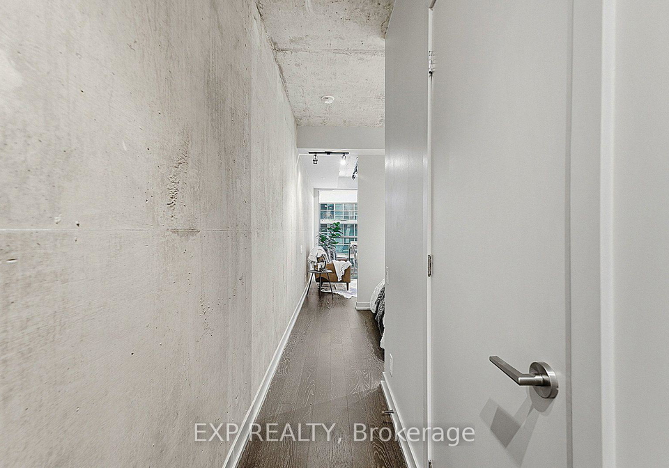 39-brant-street-toronto-toronto-ontario-c13576458
