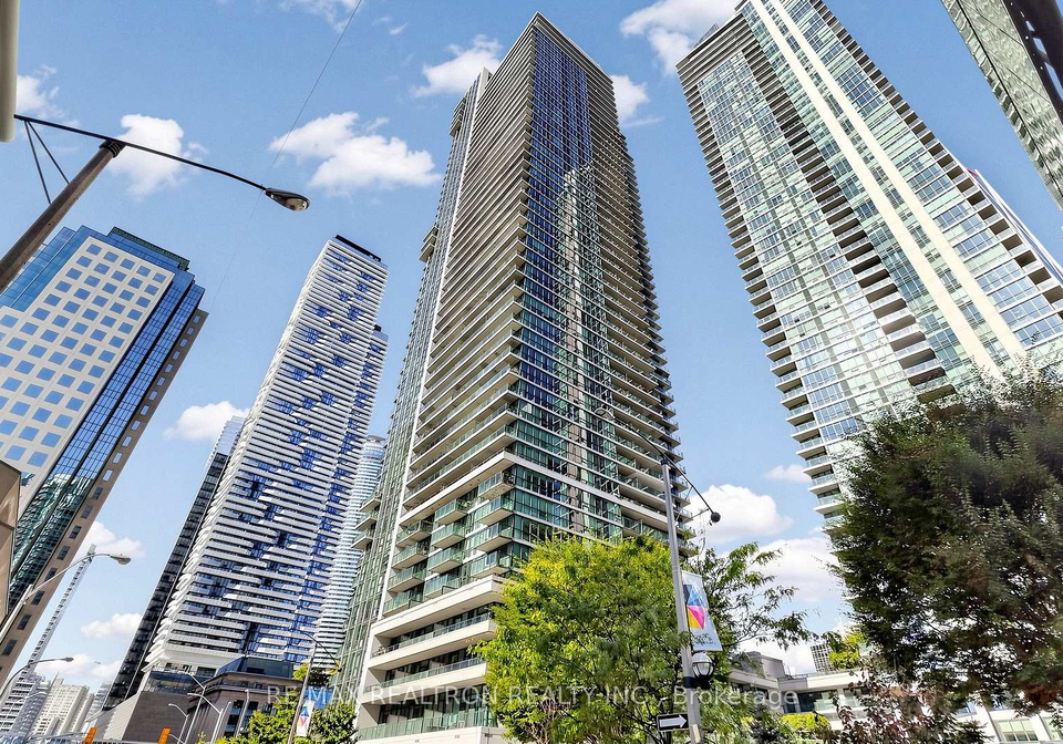 33-bay-street-toronto-toronto-ontario-c13576780