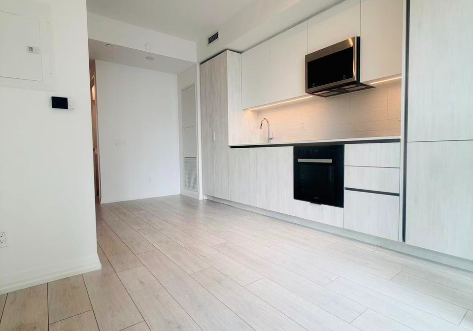 400-king-street-w-toronto-toronto-ontario-c13576924
