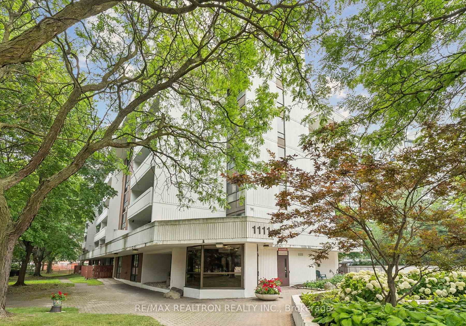 1111-steeles-avenue-w-toronto-toronto-ontario-c13577142