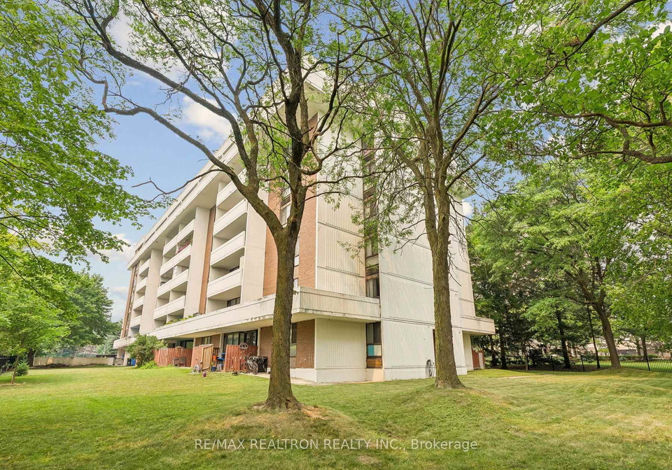 1111-steeles-avenue-w-toronto-toronto-ontario-c13577142