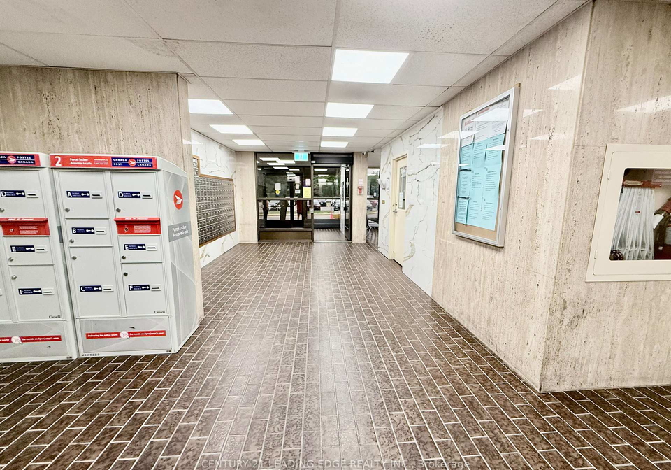 45-sunrise-avenue-toronto-north-york-ontario-c13577270