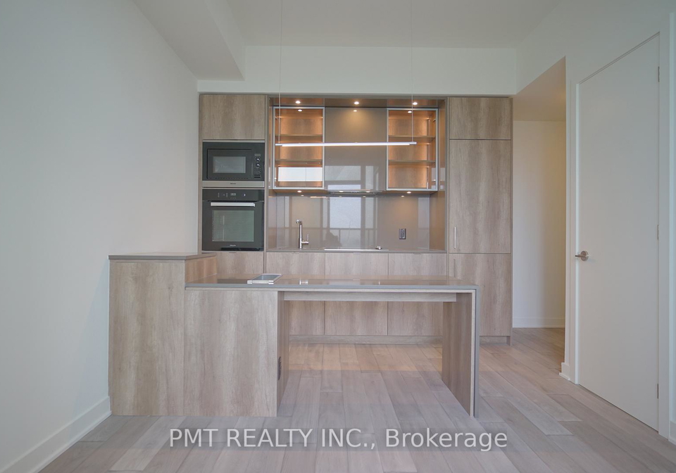 11-yorkville-avenue-toronto-toronto-ontario-c13577324
