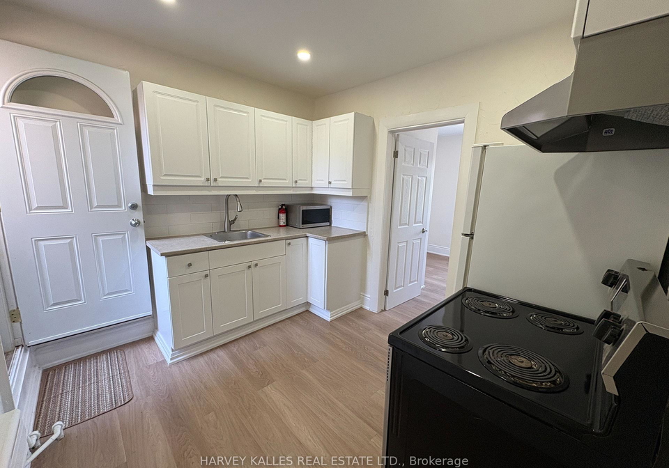 1611-bayview-avenue-toronto-east-york-ontario-c13578140
