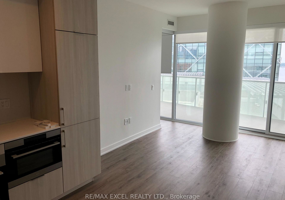 15-queens-quay-e-toronto-toronto-ontario-c13578312