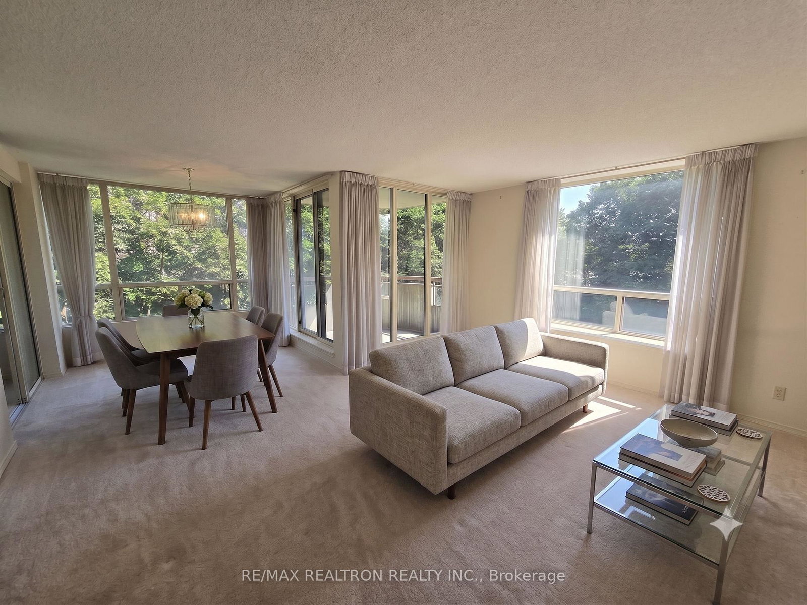 5785-yonge-street-toronto-north-york-ontario-c13578640