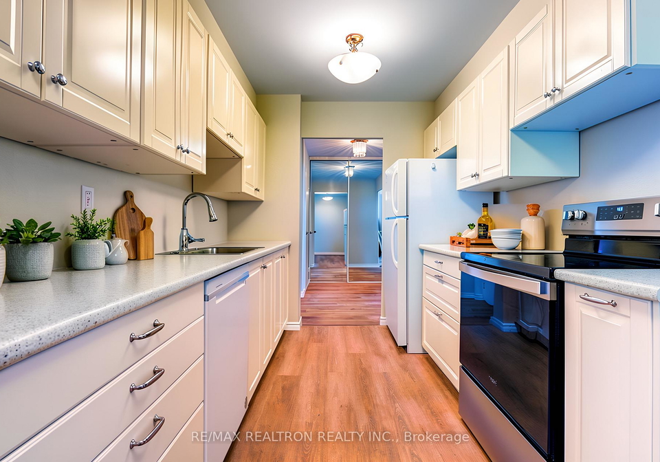 100-canyon-avenue-toronto-toronto-ontario-c13578652