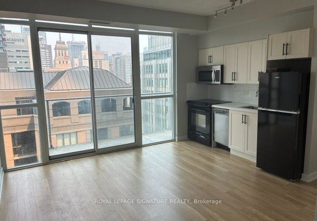 126-simcoe-street-toronto-toronto-ontario-c13578790