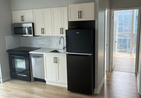 126-simcoe-street-toronto-toronto-ontario-c13578790