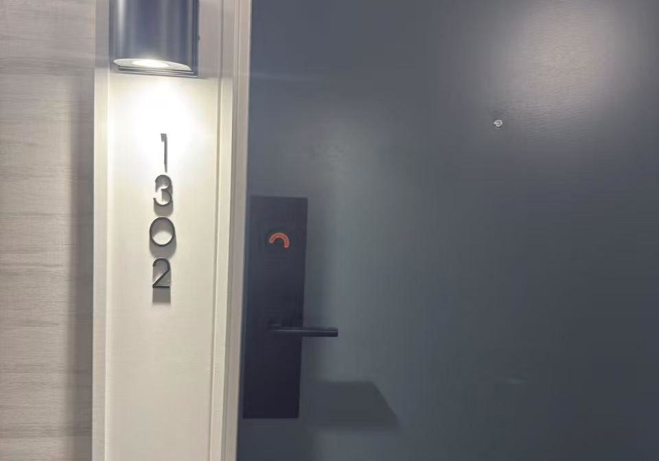 18-holmes-avenue-toronto-north-york-ontario-c13578866