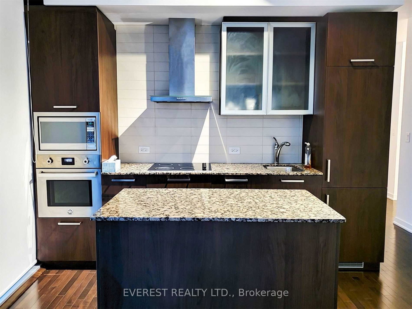 12-york-street-toronto-toronto-ontario-c13579848
