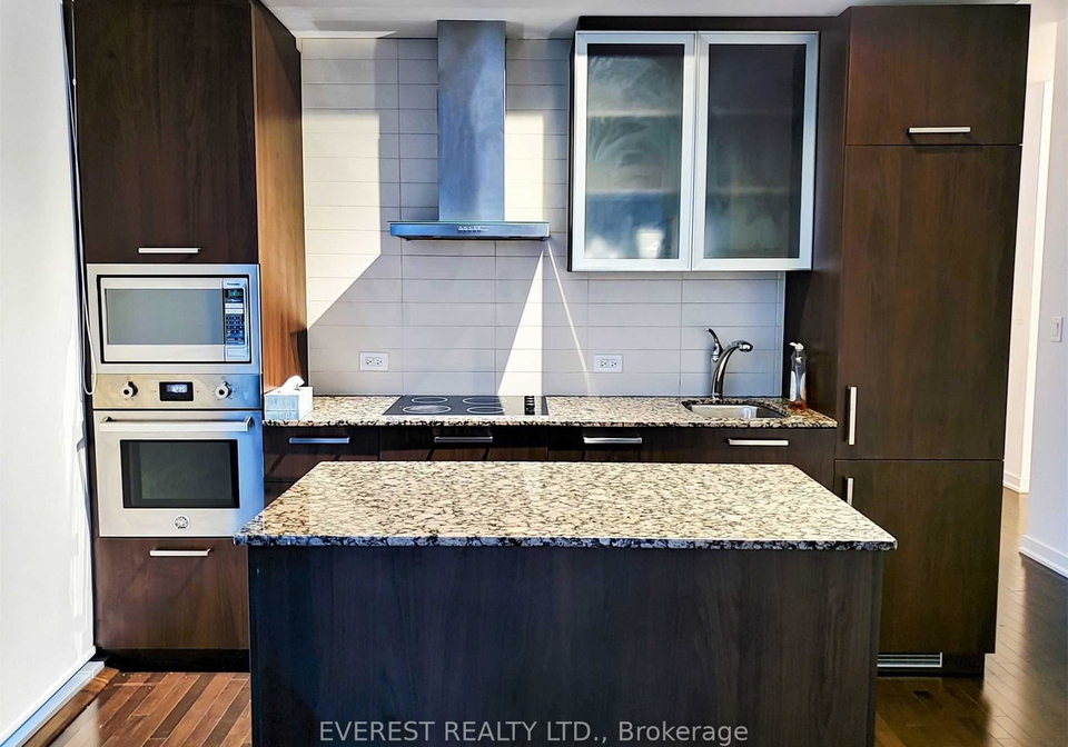 12-york-street-toronto-toronto-ontario-c13579848