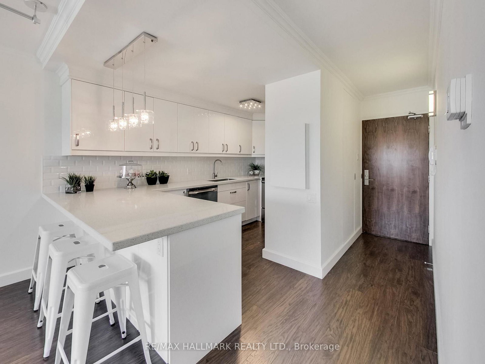 914-yonge-street-toronto-toronto-ontario-c13579900
