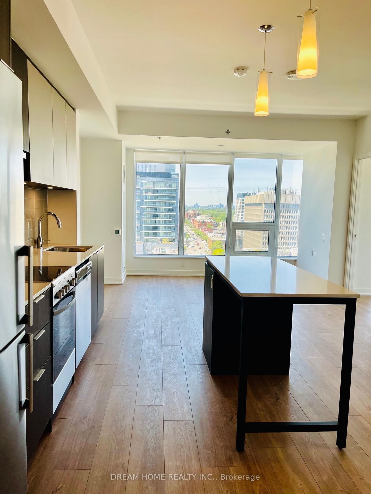 203-college-street-toronto-toronto-ontario-c13579942