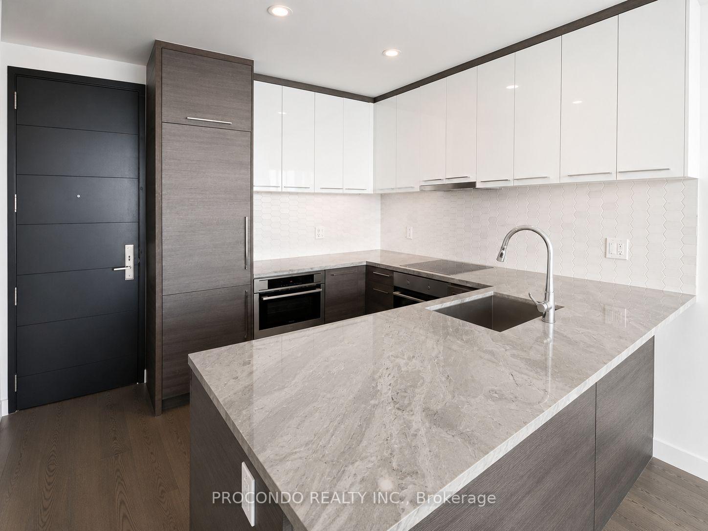 488-university-avenue-toronto-toronto-ontario-c13579946