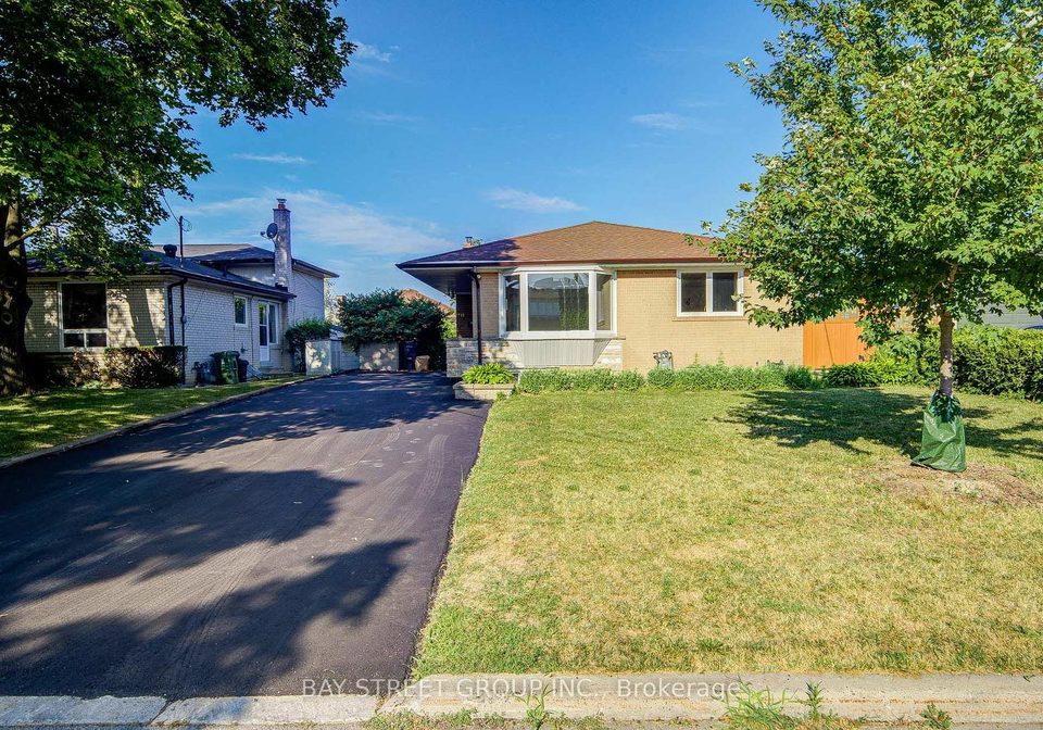 60-warner-avenue-toronto-north-york-ontario-c13579970