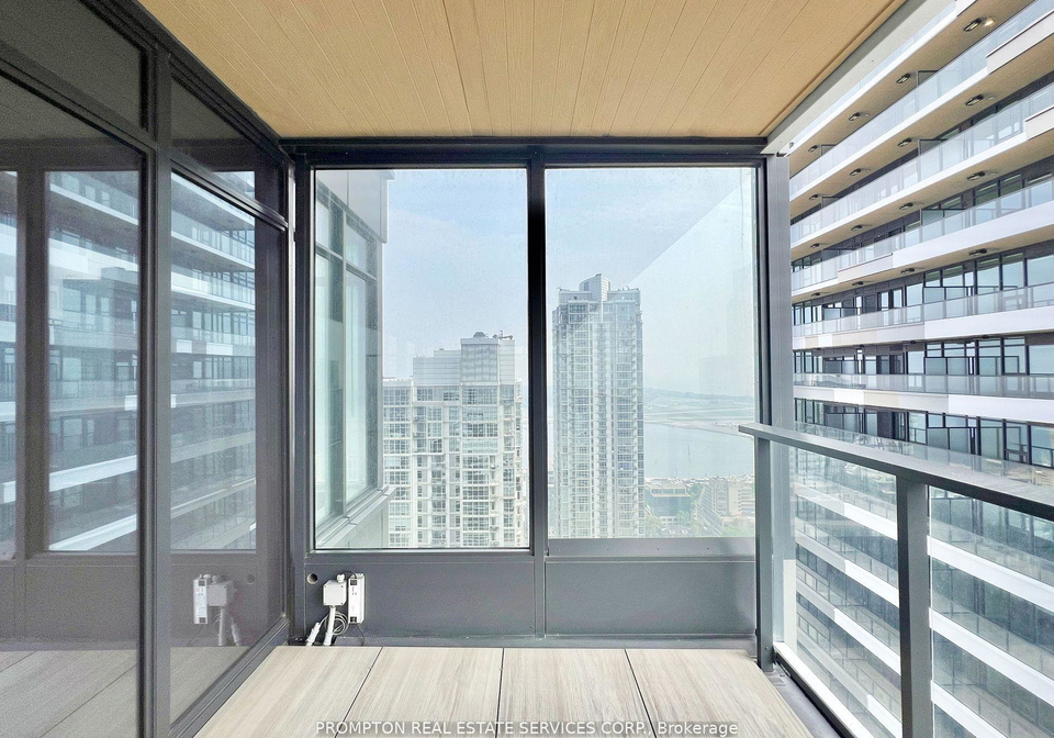 1-concord-cityplace-way-toronto-toronto-ontario-c13580090