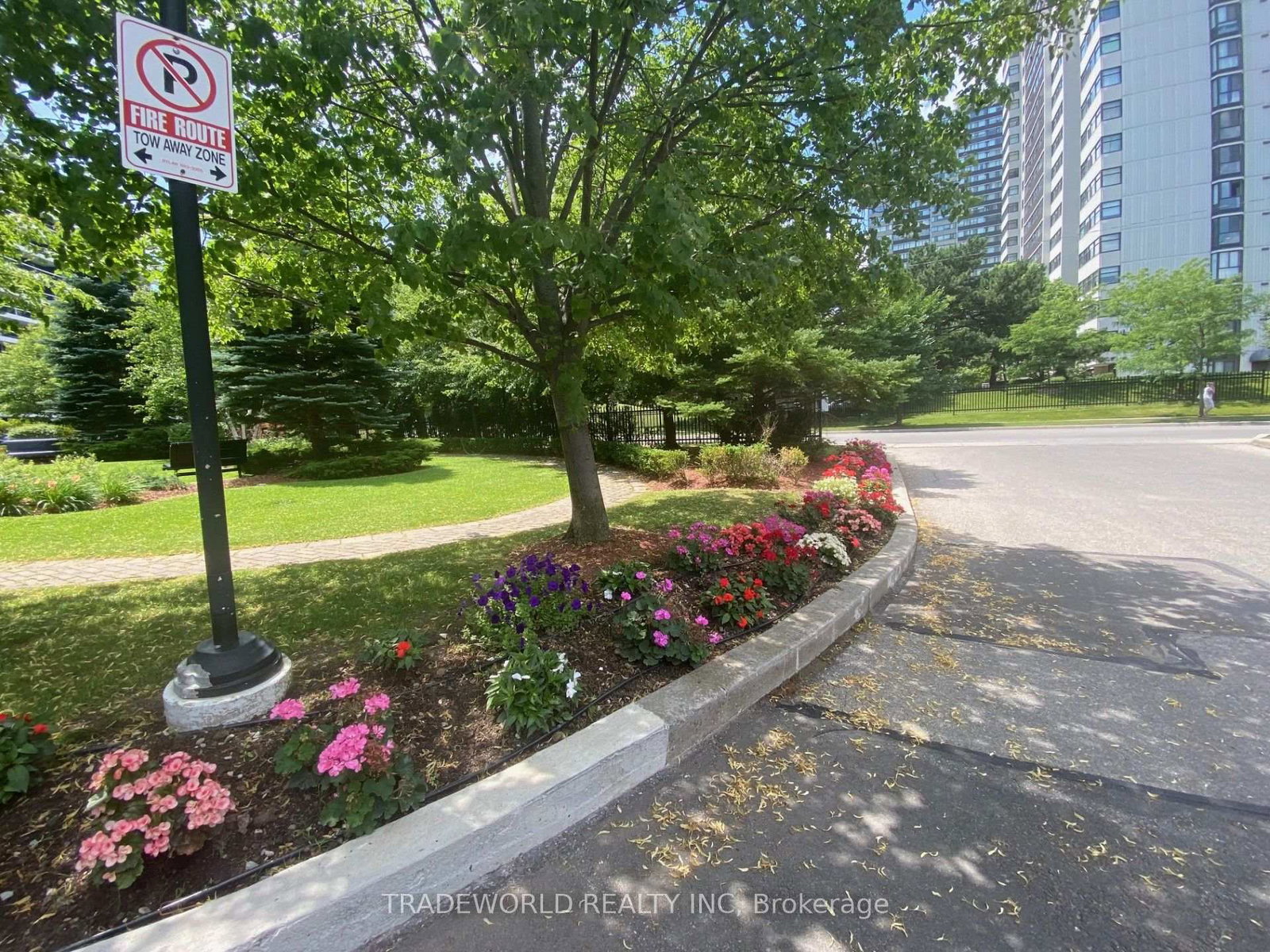 135-antibes-drive-toronto-toronto-ontario-c13580170