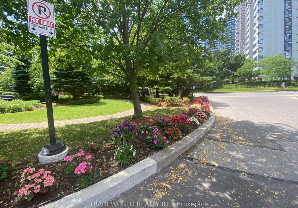 135-antibes-drive-toronto-toronto-ontario-c13580170