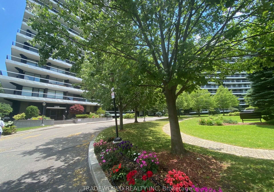 135-antibes-drive-toronto-toronto-ontario-c13580170