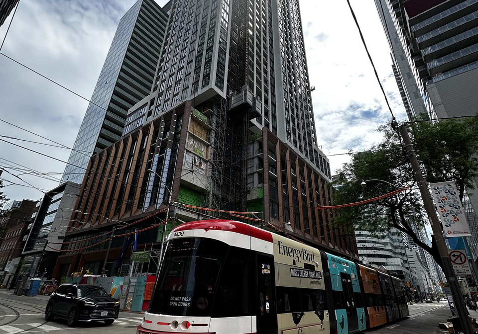 400-king-street-w-toronto-toronto-ontario-c13580382