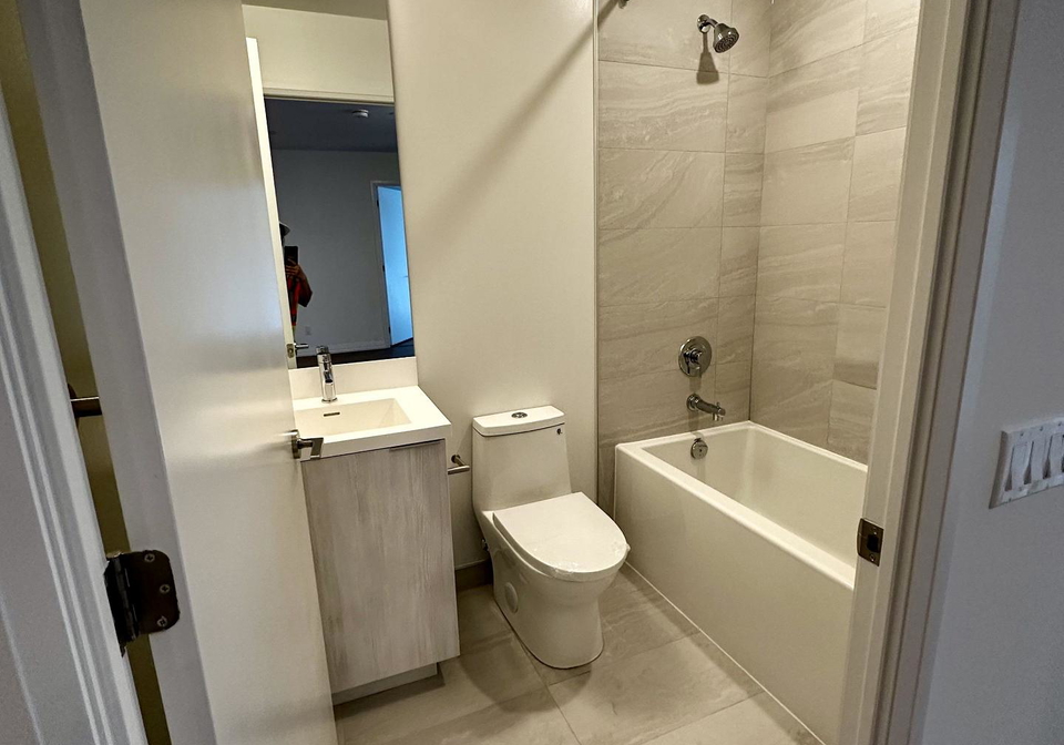 400-king-street-w-toronto-toronto-ontario-c13580382