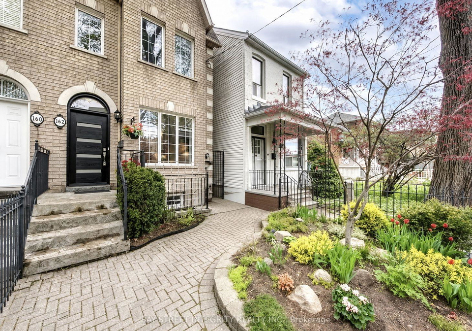 upper-162-claremont-street-toronto-toronto-ontario-c13580446