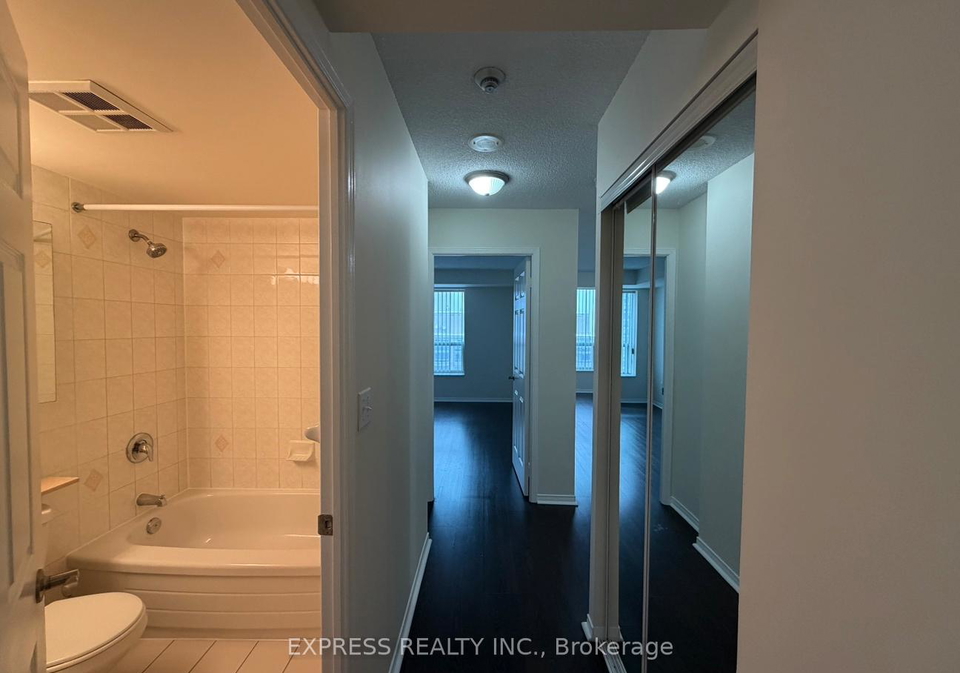 29-pemberton-avenue-toronto-north-york-ontario-c13580494