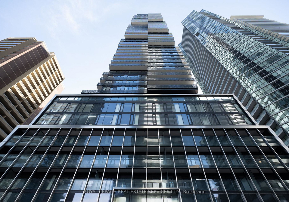 55-charles-street-e-toronto-toronto-ontario-c13580698