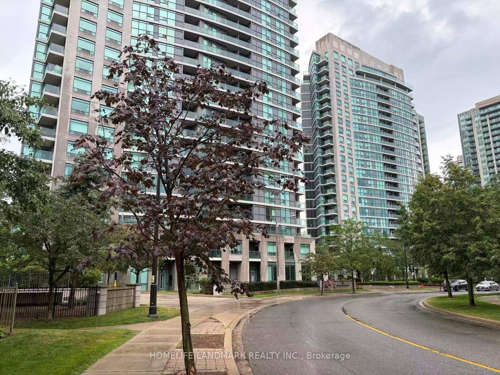 28-e-harrison-garden-boulevard-e-toronto-north-york-ontario-c13580748