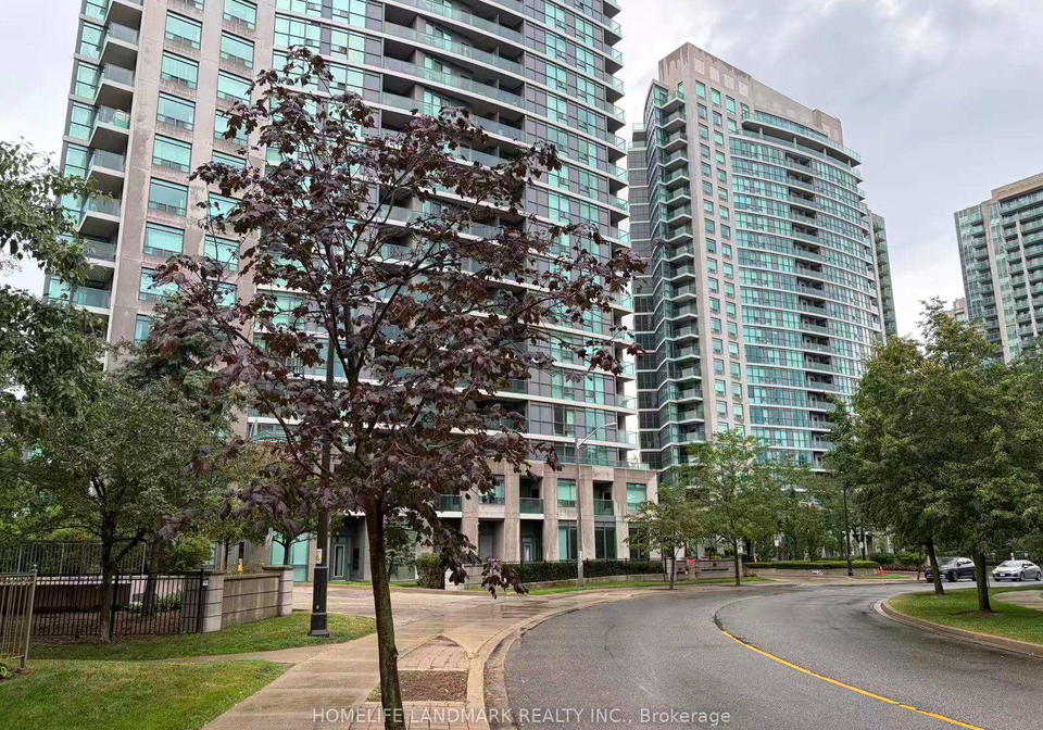 28-e-harrison-garden-boulevard-e-toronto-north-york-ontario-c13580748