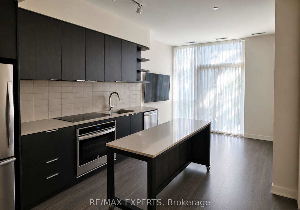 6-sonic-way-toronto-east-york-ontario-c13580860