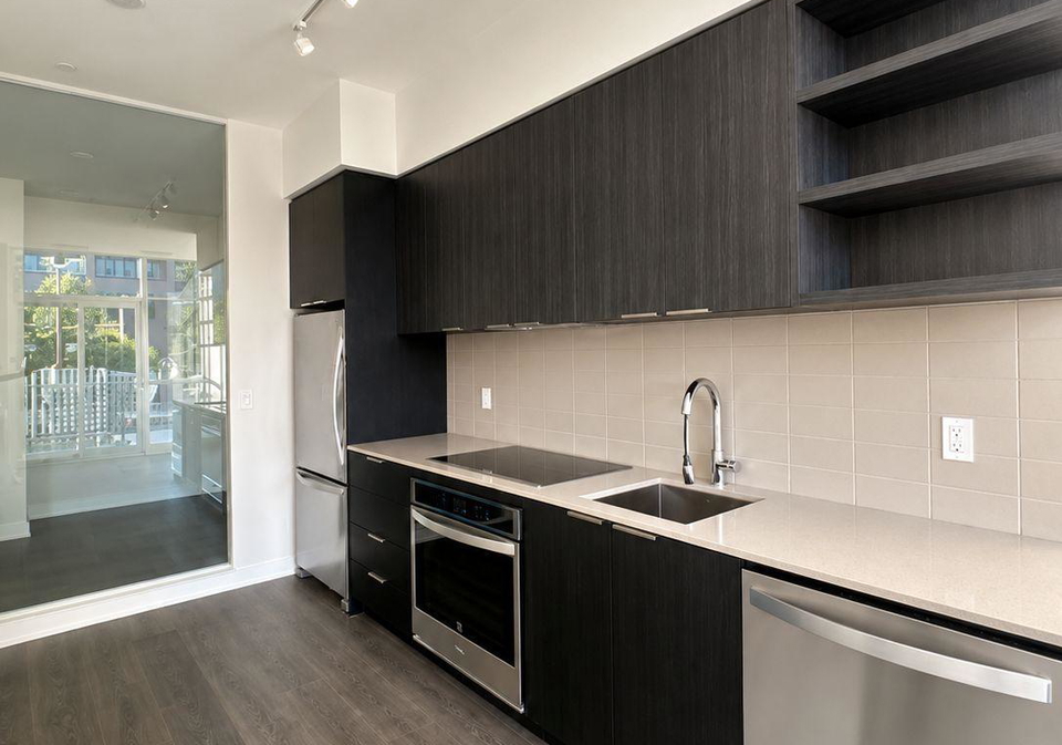 6-sonic-way-toronto-east-york-ontario-c13580860