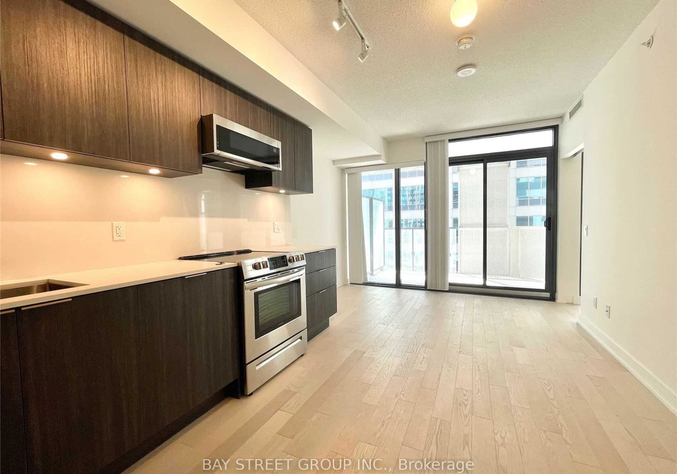 25-richmond-street-toronto-toronto-ontario-c13581082