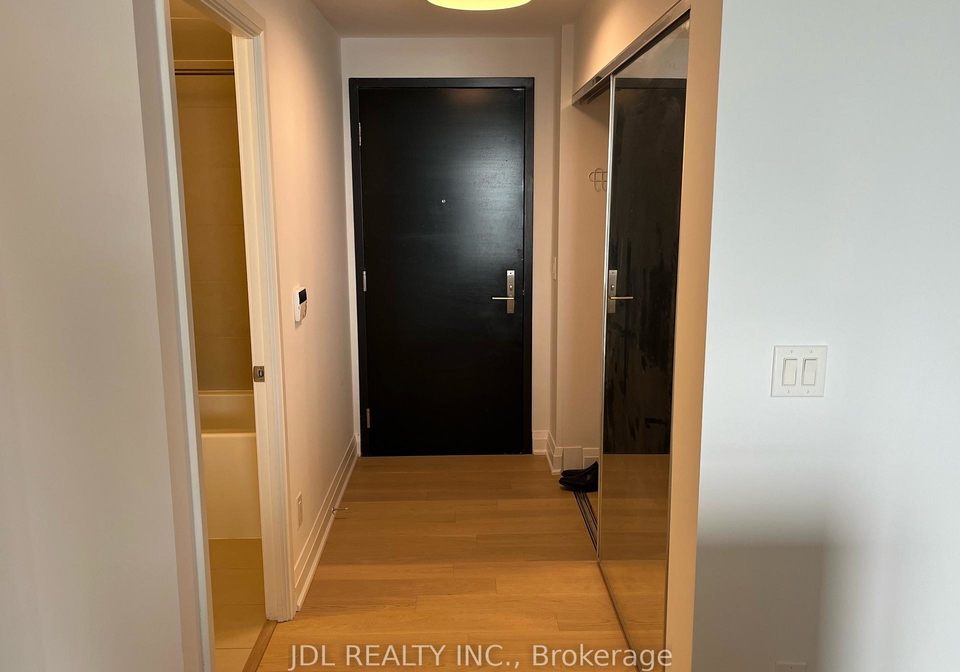 1080-bay-street-toronto-toronto-ontario-c13581400