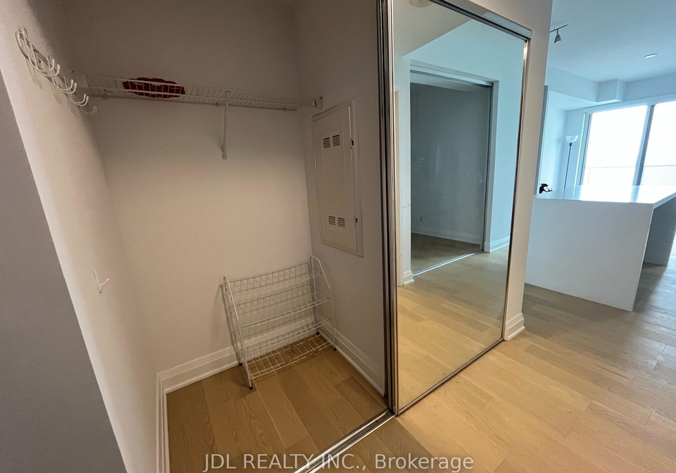 1080-bay-street-toronto-toronto-ontario-c13581400