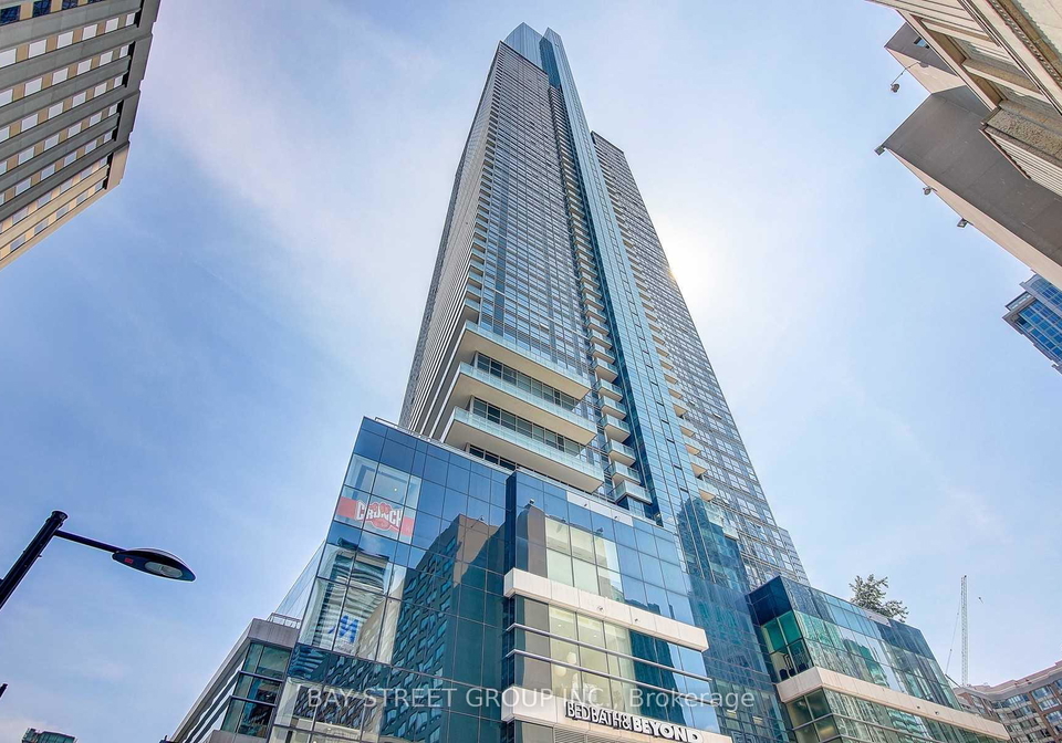 386-yonge-street-toronto-toronto-ontario-c13582030