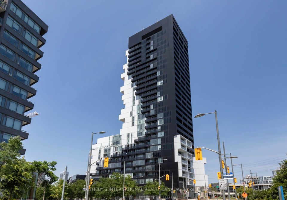 170-bayview-avenue-toronto-toronto-ontario-c13582136