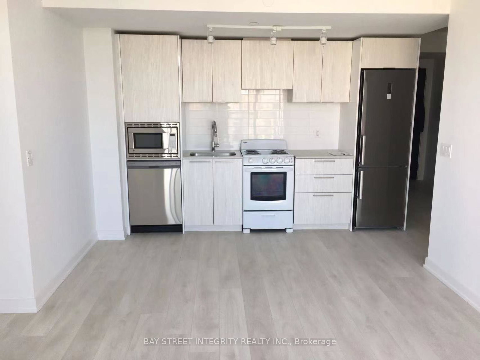 501-yonge-street-toronto-toronto-ontario-c13582258