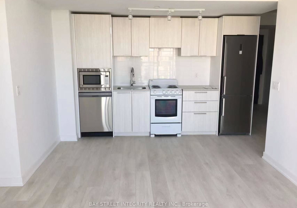 501-yonge-street-toronto-toronto-ontario-c13582258