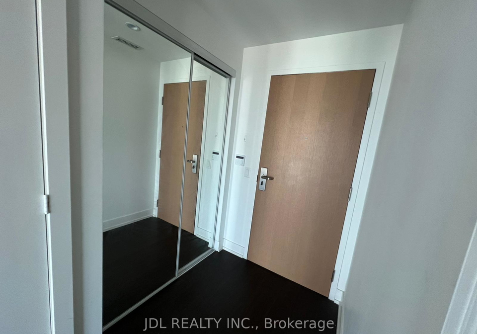 7-grenville-street-toronto-toronto-ontario-c13583186