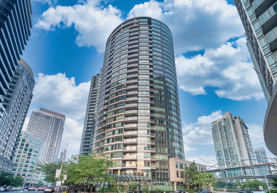 361-front-street-w-toronto-toronto-ontario-c13583300