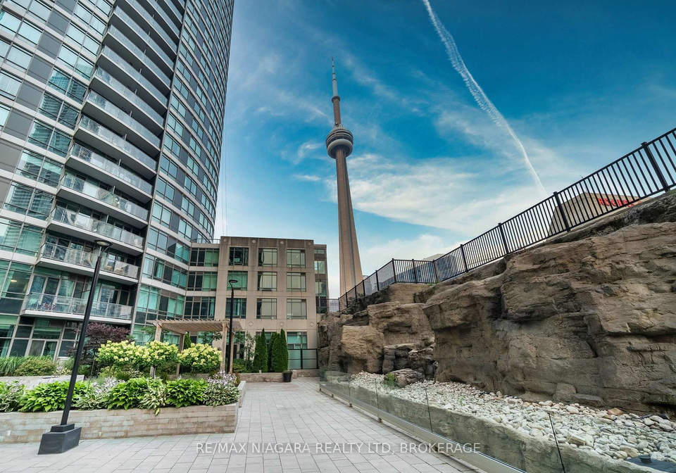 361-front-street-w-toronto-toronto-ontario-c13583300