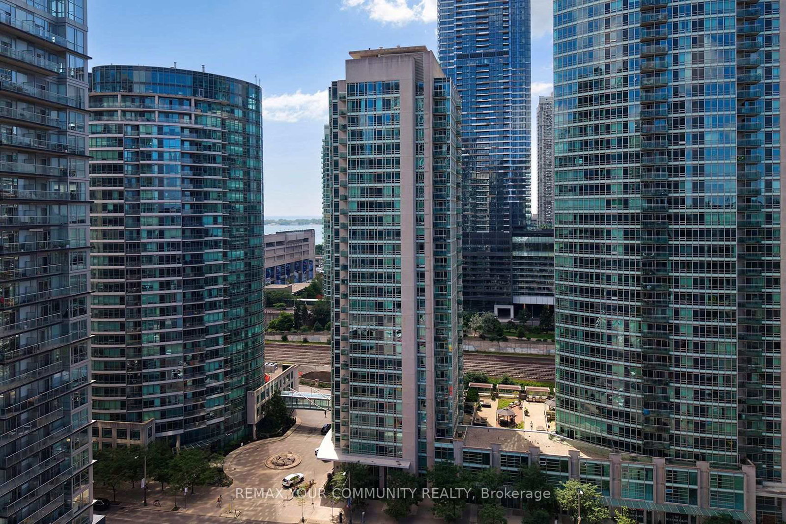 381-front-street-w-toronto-toronto-ontario-c13583442