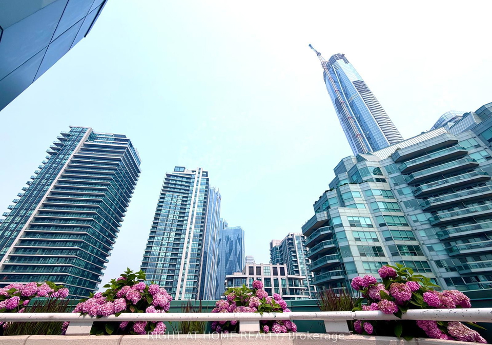 10-queens-quay-w-toronto-toronto-ontario-c13583610