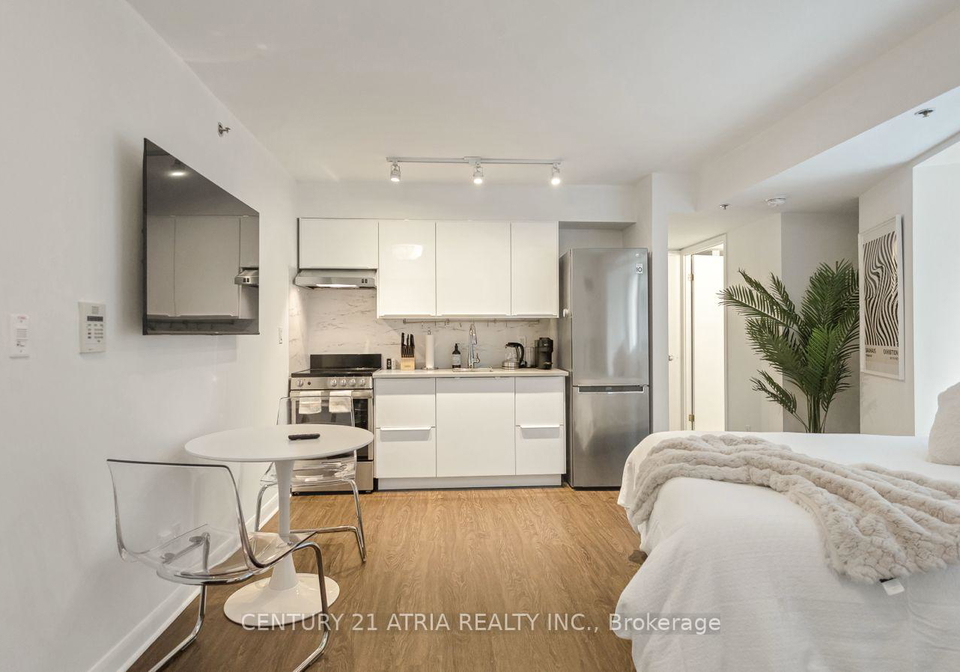 210-victoria-street-toronto-toronto-ontario-c13583680