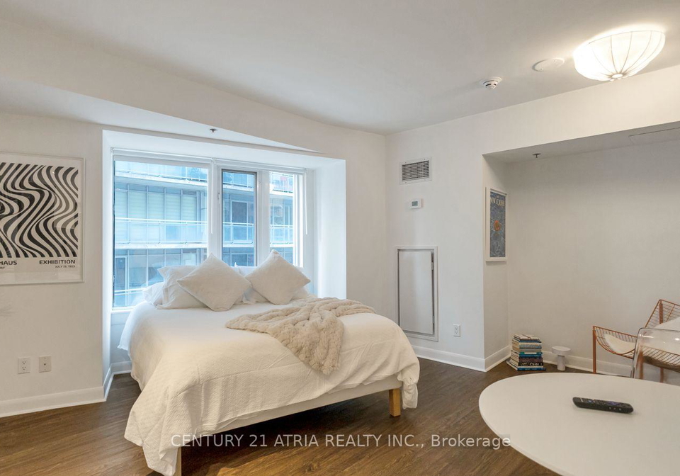 210-victoria-street-toronto-toronto-ontario-c13583680