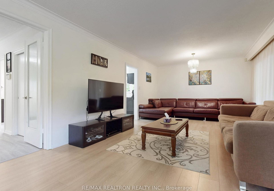 46-palomino-crescent-toronto-north-york-ontario-c13583776